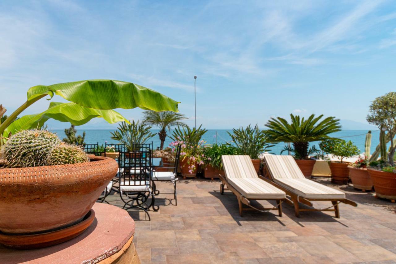 Diamante Beachfront Suites Xylokastro Exteriér fotografie